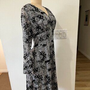 The Kooples Black & White V-Neck Bandana Print Long Sleeve Dress Size 1 New